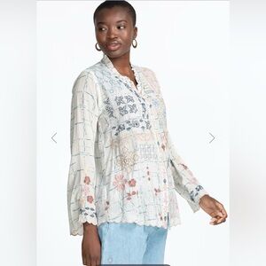 Johnny Was Biya Wembli white blouse size medium